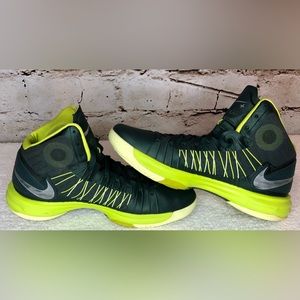 Size 11.5 - Nike Hyperdunk Atomic Green  Basketball Shoes - 524948-300